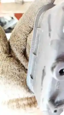 Second-hand car spare part plastics for toyota corolla (e11) 2.0 d-4d linea sol oem iam references 7481452010  74814-52010