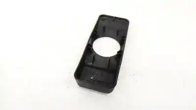 Pezzo di ricambio per auto di seconda mano plastica per toyota corolla (e11) 2.0 d-4d linea sol riferimenti oem iam 7212513050  72125-13050