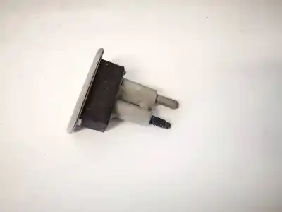 Pezzo di ricambio per auto di seconda mano plastica per opel zafira b 1.9 cdti riferimenti oem iam   