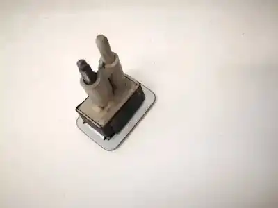 Pezzo di ricambio per auto di seconda mano plastica per opel zafira b 1.9 cdti riferimenti oem iam   