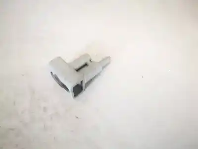 Pezzo di ricambio per auto di seconda mano plastica per opel zafira b 1.9 cdti riferimenti oem iam   