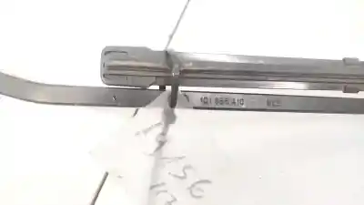 Автозапчастина б/у лівий передній ручок склоочисника для volkswagen golf v variant (1k5) 1.4 посилання на oem iam 1q1955410  