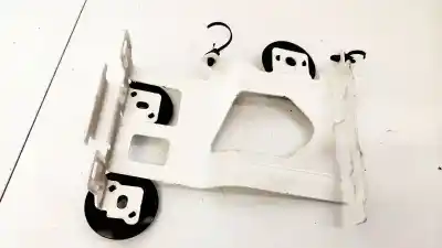 Pezzo di ricambio per auto di seconda mano plastica per ford focus lim. (cb8) 1.6 tdci cat riferimenti oem iam   