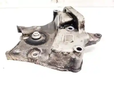 Second-hand car spare part engine support for opel zafira b 1.9 cdti oem iam references 55192649  55192649