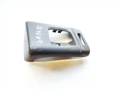 Pezzo di ricambio per auto di seconda mano plastica per volvo v50 (545) 2.0 d riferimenti oem iam 30616876