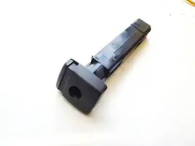 Pezzo di ricambio per auto di seconda mano plastica per volvo v50 (545) 2.0 d riferimenti oem iam 30615873  