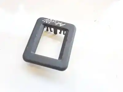 Pezzo di ricambio per auto di seconda mano plastica per hyundai i30 1.6 crdi cat riferimenti oem iam 893312l000