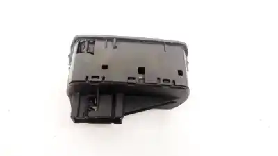 Second-hand car spare part left front power window switch for opel corsa c 1.2 16v cat (z 12 xep / lb4) oem iam references 13258521aa  315625731