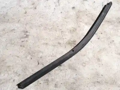 Pezzo di ricambio per auto di seconda mano plastiche per citroen c4 picasso 1.6 16v hdi fap riferimenti oem iam   
