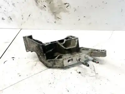 Second-hand car spare part engine support for hyundai getz (tb) 1.5 crdi oem iam references 216702a400  