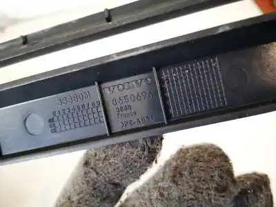 Pezzo di ricambio per auto di seconda mano plastica per volvo v50 (545) 2.0 d riferimenti oem iam 8650694  
