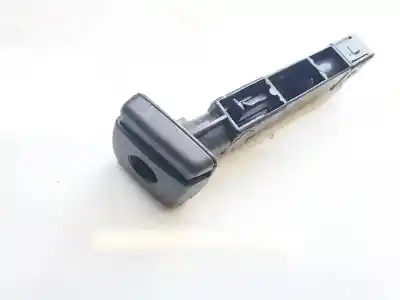 Pezzo di ricambio per auto di seconda mano plastica per volvo v50 (545) 2.0 d riferimenti oem iam 30615873  