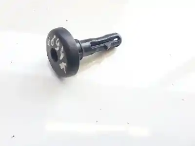 Pezzo di ricambio per auto di seconda mano plastica per hyundai i30 1.6 crdi cat riferimenti oem iam 