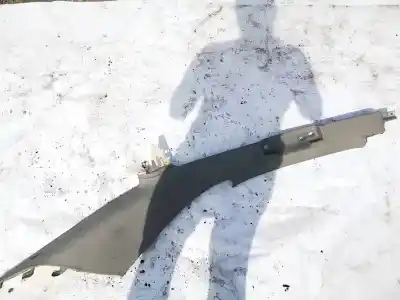 Peça sobressalente para automóvel em segunda mão plásticos por audi a4 avant (8e) 2.5 tdi (120kw) referências oem iam 8e5867245