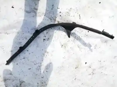 Peça sobressalente para automóvel em segunda mão plásticos por audi a4 avant (8e) 2.5 tdi (120kw) referências oem iam 8e0867767