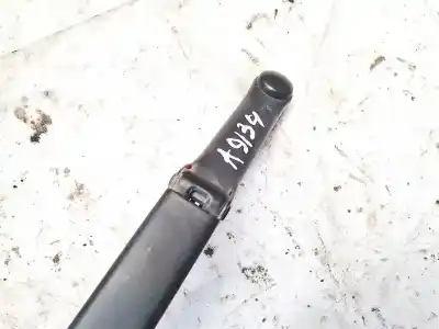 Автозапчастина б/у лівий передній ручок склоочисника для volkswagen passat variant (3c5) 1.9 tdi посилання на oem iam 8d1955408a  