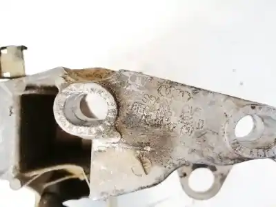 Second-hand car spare part engine support for audi a4 avant (8e) 2.5 tdi (120kw) oem iam references 8e0199352d  