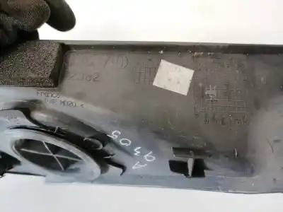 Pezzo di ricambio per auto di seconda mano plastica per volvo v50 (545) 2.0 d riferimenti oem iam 72382  33421m