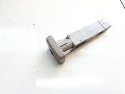 Pezzo di ricambio per auto di seconda mano plastica per volvo v50 (545) 2.0 d riferimenti oem iam 30615874  