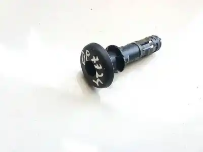 Автозапчастина б/у пластика для skoda superb (3u4) 1.9 tdi посилання на oem iam 1j0881920e  
