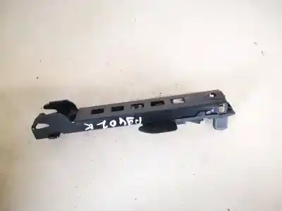 Peça sobressalente para automóvel em segunda mão plásticos por audi a4 avant (8e) 2.5 tdi (120kw) referências oem iam 8e0857833a