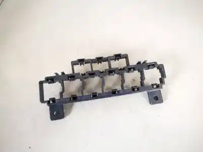 Peça sobressalente para automóvel em segunda mão plásticos por audi a4 avant (8e) 2.5 tdi (120kw) referências oem iam 8e0937503