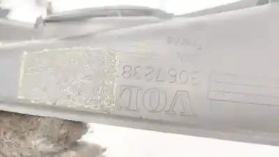 Pezzo di ricambio per auto di seconda mano plastica per volvo v50 (545) 1.6 d riferimenti oem iam 30672383  