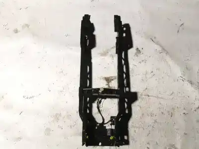 Pezzo di ricambio per auto di seconda mano plastica per opel zafira b 1.9 cdti riferimenti oem iam   