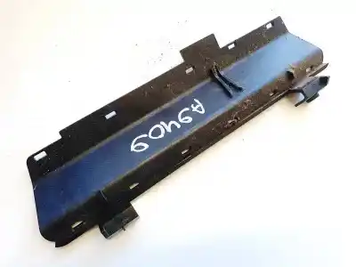 Pezzo di ricambio per auto di seconda mano plastica per bmw x3 (e83) 2.0d riferimenti oem iam   