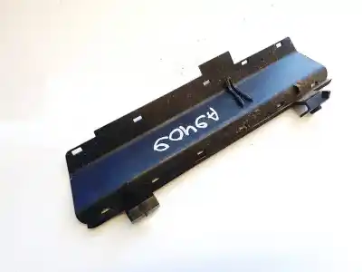 Peça sobressalente para automóvel em segunda mão plásticos por bmw x3 (e83) 2.0d referências oem iam 