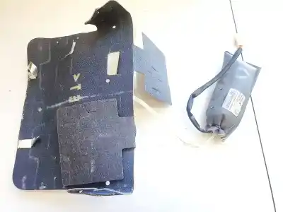 Second-hand car spare part plastics for toyota avensis 2.0 d-4d oem iam references 180833901