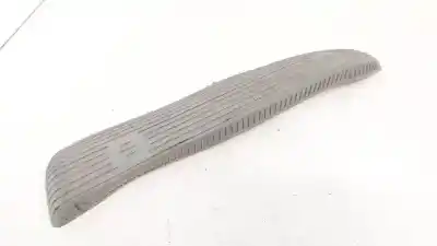 Pezzo di ricambio per auto di seconda mano plastiche per volkswagen passat variant (3b5) 1.8 riferimenti oem iam 3b0868134  