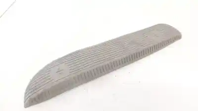 Pezzo di ricambio per auto di seconda mano plastiche per volkswagen passat variant (3b5) 1.8 riferimenti oem iam 3b0868133  