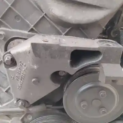 Second-hand car spare part engine support for opel meriva b 1.7 16v cdti oem iam references 332233673