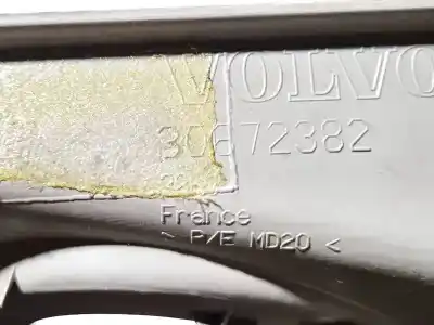 Pezzo di ricambio per auto di seconda mano plastica per volvo v50 (545) 2.0 d riferimenti oem iam 30672382  