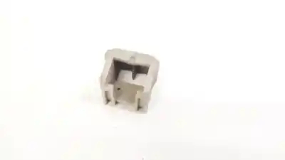 Pezzo di ricambio per auto di seconda mano plastica per nissan note (e11e) 1.6 16v cat riferimenti oem iam f4210  