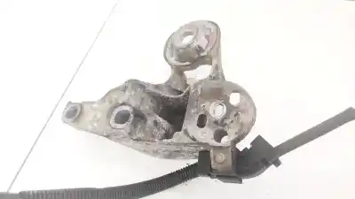 Second-hand car spare part engine support for audi a4 b6 (8e2) 1.9 tdi quattro oem iam references 8e0199352  