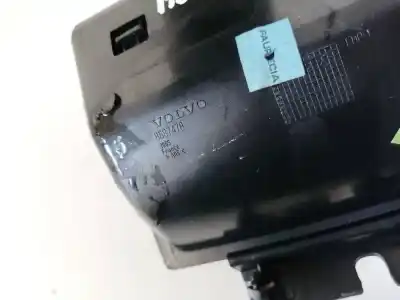 Pezzo di ricambio per auto di seconda mano plastica per volvo v50 (545) 2.0 d riferimenti oem iam 8687478  