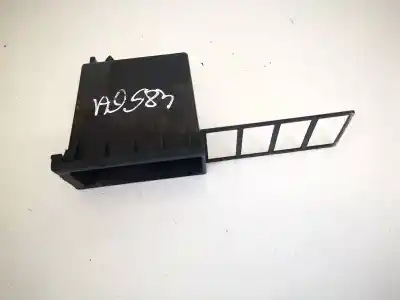 Pezzo di ricambio per auto di seconda mano plastica per audi 80 avant 1.9 tdi riferimenti oem iam 893941561