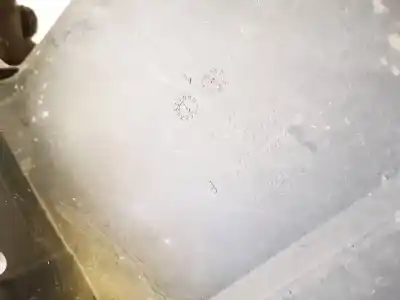 Pezzo di ricambio per auto di seconda mano plastica per ford focus lim. (cb8) 1.6 tdci cat riferimenti oem iam bm518121a  bm51-8121-a