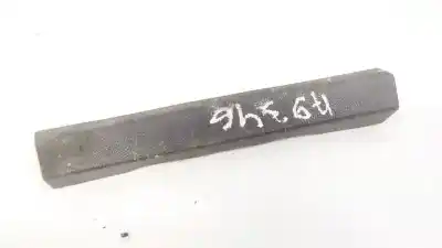 Peça sobressalente para automóvel em segunda mão plásticos por opel meriva 1.6 16v referências oem iam 93365001