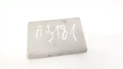 Peça sobressalente para automóvel em segunda mão plásticos por volvo v50 (545) 2.0 d referências oem iam 193119000