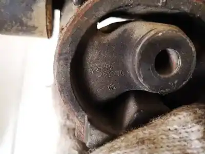 Second-hand car spare part engine support for toyota corolla (_e12_) 1.6 vvt-i (zze121_) oem iam references 1237221070  12372-21070