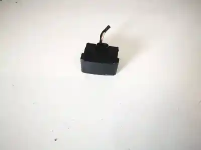 Peça sobressalente para automóvel em segunda mão plásticos por hyundai i30 1.6 crdi cat referências oem iam 