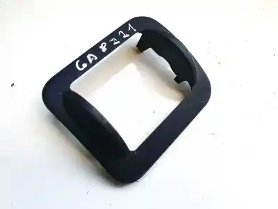 Peça sobressalente para automóvel em segunda mão plásticos por kia ceed (ed) 1.6 crdi 115 referências oem iam 893961h010