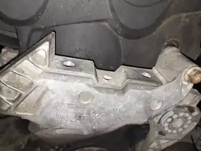 Second-hand car spare part engine support for volkswagen passat b6 (3c2) 2.0 tdi 16v oem iam references 03g199207e