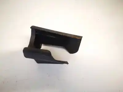 Second-hand car spare part plastics for toyota auris 1.8 16v oem iam references 7213802190