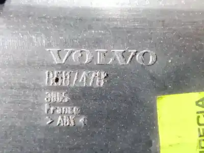Pezzo di ricambio per auto di seconda mano plastica per volvo v50 (545) 2.0 d riferimenti oem iam 8687478  
