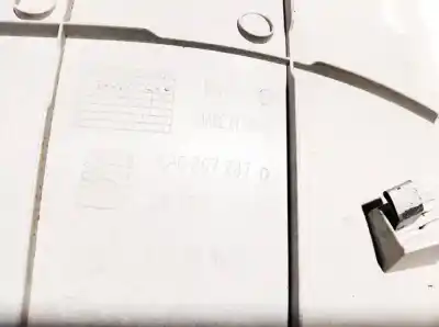 Pezzo di ricambio per auto di seconda mano plastica per seat altea (5p1) 1.6 riferimenti oem iam 5p0867287d  