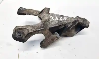 Second-hand car spare part engine support for audi a4 avant (8e) 2.5 tdi (120kw) oem iam references 8e0199307   Second-hand car spare part engine support for audi a4 avant (8e) 2.5 tdi (120kw) oem iam references 8e0199307